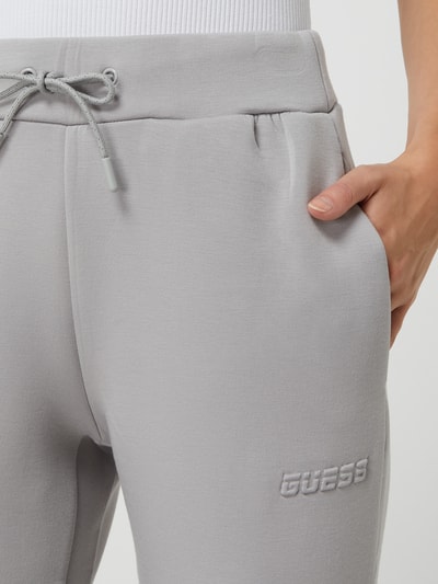 Guess Activewear Spodnie dresowe ze scuby model ‘Arlett’ Ciemnoszary 3