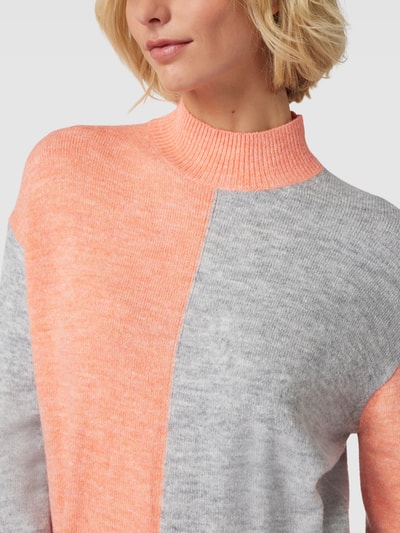 Christian Berg Woman Strickpullover in Two-Tone-Machart Apricot 3