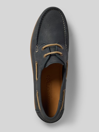 Produktfoto, Schnürschuhe aus echtem Leder Modell 'NADAL 2C' von Marc O'Polo in Dunkelblau, unifarben, genarbte Textur, abgerundete Schuhspitze, Blockabsatz, strukturierte Sohle