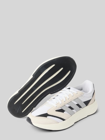 Produktfoto, Sneaker mit Schnürverschluss von adidas Sportswear, Herren, Material-Mix, abgerundete Spitze, Label-Detail, strukturierte Sohle, Absatzhöhe 5 cm, Schafthöhe 7 cm, Schaftweite 6 cm, weiß-schwarz-beige mit texturierter Oberfläche.