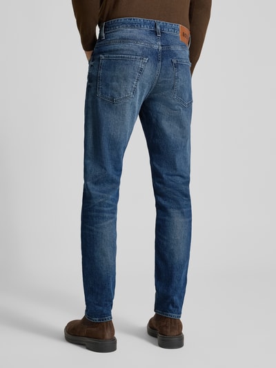 BOSS Orange Jeansy o kroju regular fit z mieszanki bawełny model ‘MAINE’ Jeansowy niebieski 5