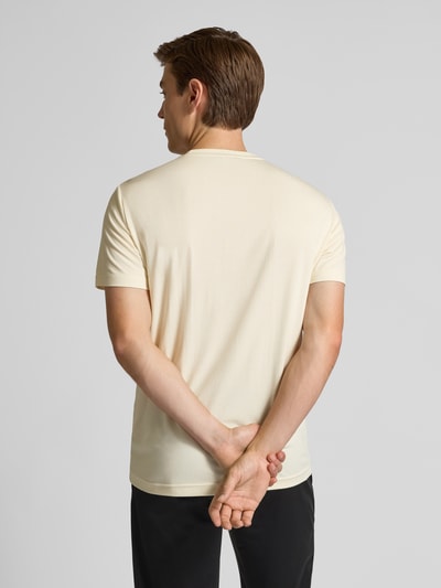 EA7 Emporio Armani Regular Fit T-Shirt mit Logo-Patch Modell 'Train' Offwhite 5