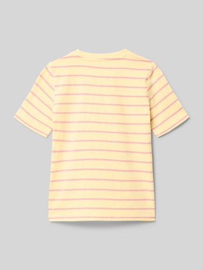 Produktfoto, Regular Fit T-Shirt aus reiner Bio-Baumwolle Modell 'HELLE' von Only, Kinder T-Shirt mit Optik: Allover-Muster, Rundhals, Kurzarm, Jersey, gelbe Grundfarbe mit rosa Streifen