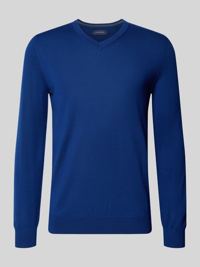Produktfoto, gebreide pullover uit wolmix in helderblauw met v-hals, ribboorden, regular fit, Strickpullover aus Woll-Mix mit V-Ausschnitt van Christian Berg Men, ruglengte maat M 71 cm, mouwlengte maat M 73 cm