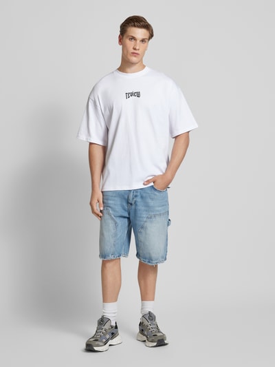 REVIEW T-shirt o kroju oversized z okrągłym dekoltem Biały 1