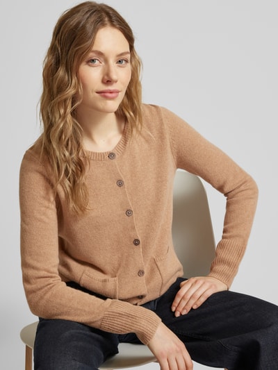 Christian Berg Woman Strickjacke mit aufgesetzten Eingrifftaschen Camel 3