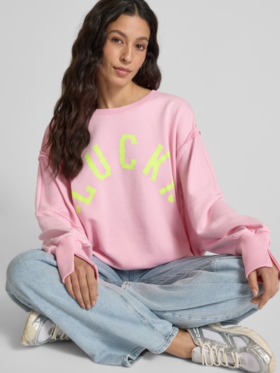 miss goodlife Sweatshirt mit Statement-Print Rosa 3