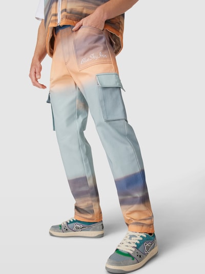 Blue Sky Inn Cargohose mit Allover-Print Apricot 3