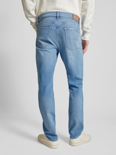 Tommy Jeans Regular Straight Fit Jeans mit Label-Stitching Modell 'RYAN' Blau 5