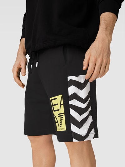 EA7 Emporio Armani Sweatshorts mit Logo-Print Black 3