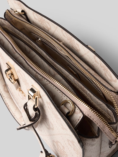 Guess Handtasche mit Label-Anhänger Modell 'QUEENSLAND' Weiss 5