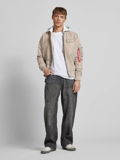 Alpha Industries Jacke mit Label-Patch Sand 1