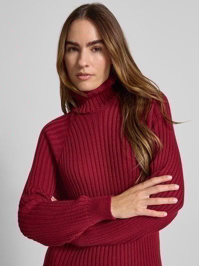 YAS Strickkleid mit Rollkragen Modell 'MAVI' Dunkelrot 3