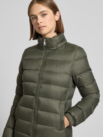 Tommy Jeans Płaszcz puchowy o kroju regular fit z wypełnieniem kaczym puchem Oliwkowy 3