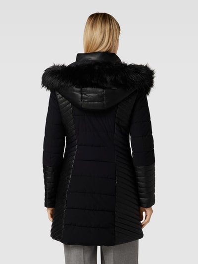 Guess Płaszcz pikowany z obszyciem ze sztucznego futra model ‘NEW OXANA’ Czarny 5