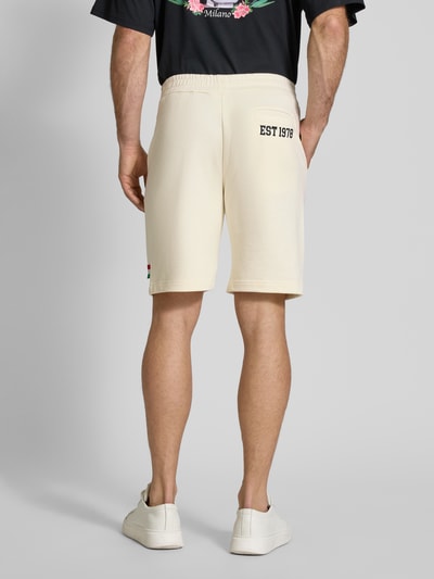 CARLO COLUCCI Sweatshorts mit Label-Print Offwhite 5
