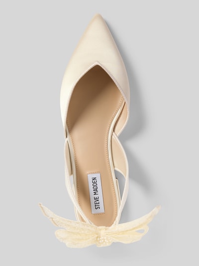 Produktfoto, Pantolette mit Zierschleife Modell 'Synthia' von Steve Madden, spitz zulaufend, glänzend, offene Ferse, glatte Sohle, flacher Blockabsatz, Cremefarbton, 1 cm Absatzhöhe bei Größe 40