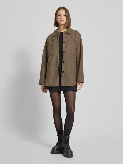 Pieces Regular Fit Jacke mit Brusttaschen Modell 'OLINE' Mittelbraun 1