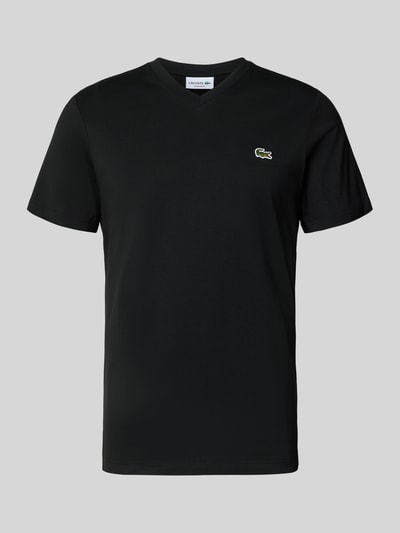 Produktfoto, Regular Fit T-Shirt aus reiner Baumwolle von Lacoste, unifarben schwarz, kurzarm, V-Ausschnitt, Logo-Stitching links