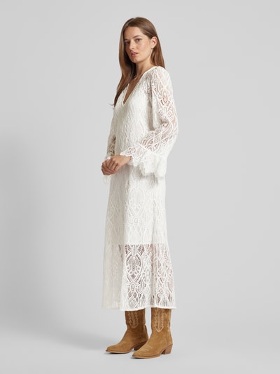 YAS Maxikleid mit Häkelspitze Modell 'AVERA' Offwhite 1