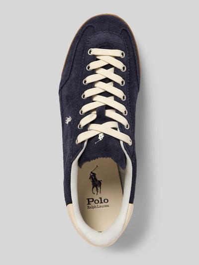 Produktfoto, Low Top Sneaker aus echtem Veloursleder Modell 'HESTER' von Polo Ralph Lauren in Dunkelblau mit strukturierter Sohle und Logo-Print
