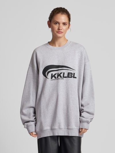 Karo Kauer Oversized sweatshirt met labelprint Lichtgrijs - 4