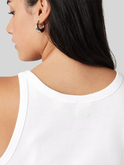 Levi's® Top o kroju slim fit z prążkowanej dzianiny Biały 3