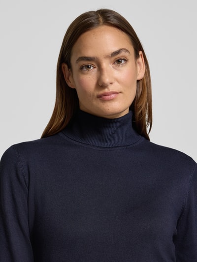 MORE & MORE Rollkragenpullover aus Viskose-Mix mit Label-Detail Marine 3