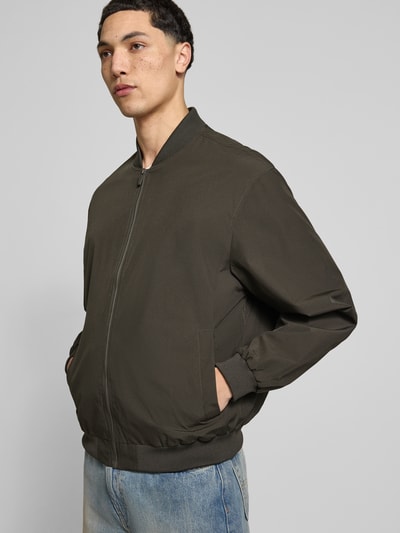 JACK & JONES Bomberjacke mit Stehkragen Modell 'CHARGE' Oliv 3