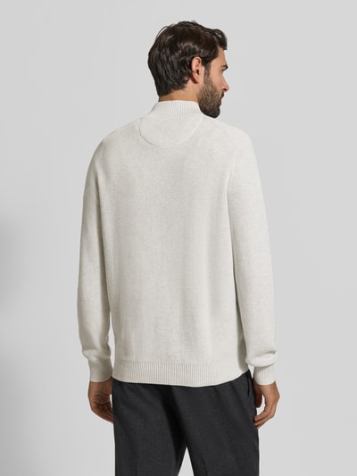 Fynch-Hatton Sweter z dzianiny o kroju regular fit z czystej bawełny z kołnierzem zapinanym Złamany biały 5