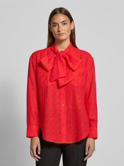 Christian Berg Woman Regular Fit Schluppenbluse aus Viskose-Mix Hellrot 4