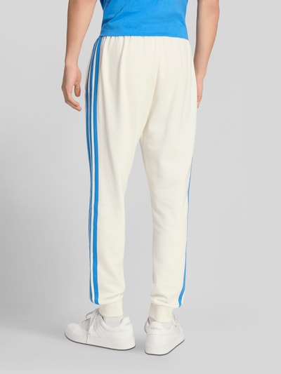 adidas Sportswear Sweatbroek met logodetail van katoenmix Offwhite - 5