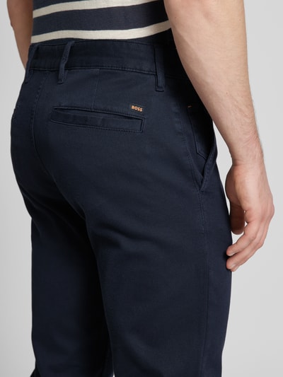 BOSS Orange Tapered fit chino met achterzakken Marineblauw - 3