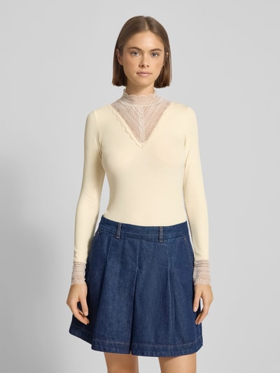 Only Slim Fit Langarmshirt aus Viskose-Mix Modell 'TILDE' Ecru 4