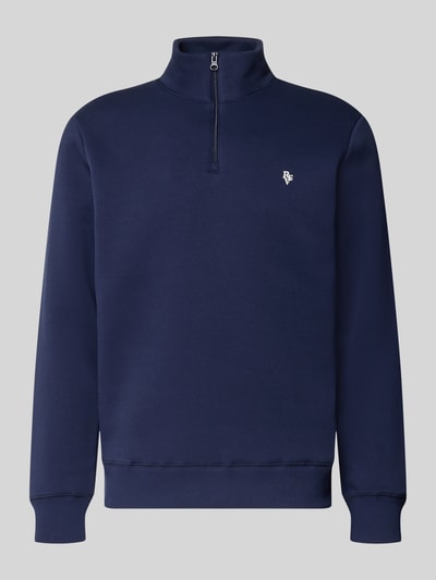 Produktfoto, Sweatshirt aus reiner Baumwolle von REVIEW in Dunkelblau mit Troyer-Kragen, lockerer Passform und Label-Stitching, glatte Textur
