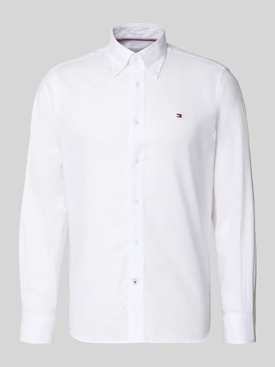 Produktfoto, Regular Fit Freizeithemd aus reiner Baumwolle von Tommy Hilfiger, Optik: Unifarben, Popeline, Langarm, Button-Down-Kragen, Logo-Detail