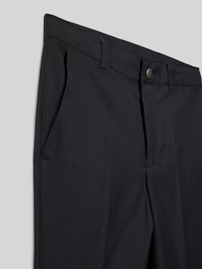 Produktfoto, Stoffhose mit Gesäßtasche von G.O.L., czarna, prosty krój, mieszanka żywej wełny, wpuszczane kieszenie, zapięcie na guzik i zamek, szerokość w pasie 27 cm, długość wewnętrzna nogawki 60 cm, rozmiar 140