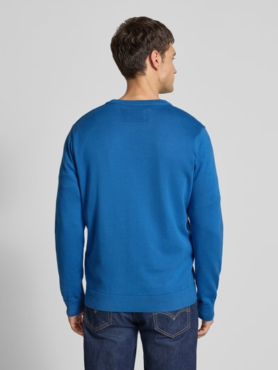 Armedangels Sweter z dzianiny o kroju regular fit z czystej bawełny model ‘LOUKAA’ Królewski niebieski 5