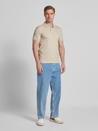 BOSS Orange Slim Fit Poloshirt mit Label-Badge Modell 'Passenger' Sand 1
