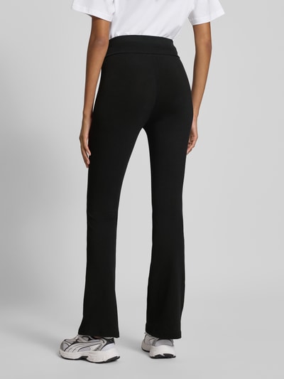 PUMA Slim fit bell bottom met labeldetail Zwart - 5