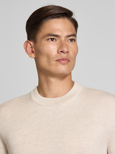 SELECTED HOMME Sweter o kroju regular fit z dzianiny z czystej wełny merino model ‘TRAY’ Złamany biały 3