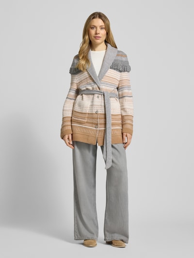 Marc Cain Regular Fit Strickjacke aus Schurwoll-Mix mit Bindegürtel Hellgrau 1