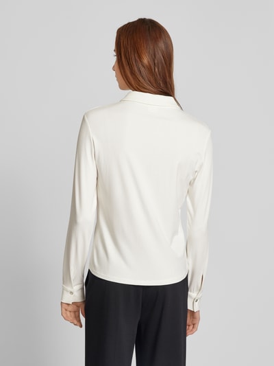 s.Oliver BLACK LABEL Regular Fit Hemdbluse aus Jersey mit Knöpfen in Perlmut-Optik Offwhite 5