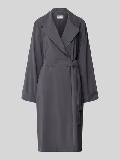 Produktfoto, Trenchcoat aus Viskose-Mix mit Bindegürtel von Jake*s Casual in Grau, Relaxed Fit, Reverskragen, glatte Textur, Vorderansicht