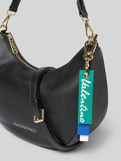 Produktfoto, Shoulder Bag in Leder-Optik Modell 'RYTA' von VALENTINO BAGS in Schwarz, goldene Details, Logo-Applikation, strukturierte Oberfläche