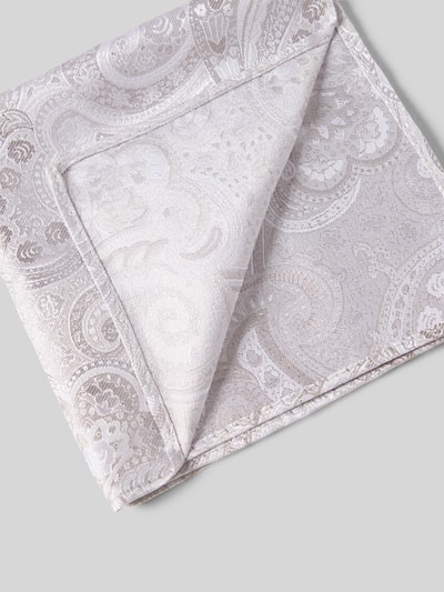 Produktfoto, Fliege und Einstecktuch im Set aus reiner Seide von Prince Bowtie, klasyczny wzór paisley, jasny beż, gładka tekstura, komplet dla mężczyzn