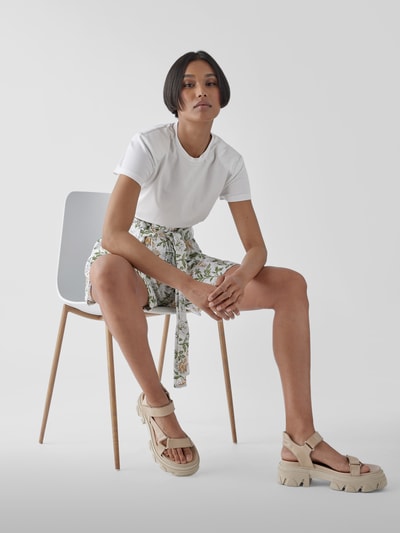 Hannah Artwear Leinenshorts mit floralem Allover-Muster Hellgelb 6
