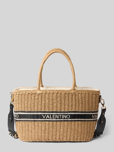 Produktfoto, Handtasche mit Label-Detail Modell 'BOHO' von VALENTINO BAGS aus Papier, naturfarbene Flechtoptik, kurze Tragegriffe, verstellbarer Schultergurt, Hauptfach offen, Reißverschlussfach innen, Maße Breite 44 cm, Länge 25 cm, Tiefe 15 cm, Länge Schulterriemen 46 cm.