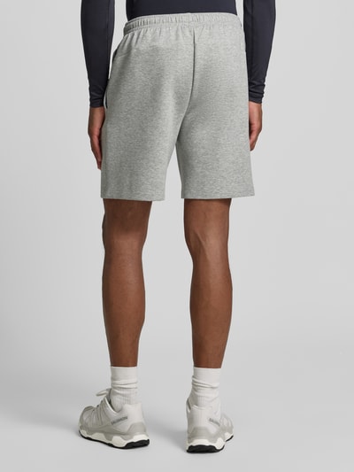 Under Armour Shorts mit Reißverschlusstasche Hellgrau 5