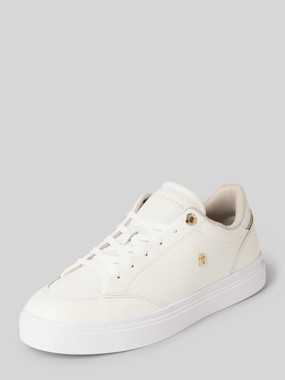 Produktfoto, Low Top Sneaker aus reinem Rindsleder von Tommy Hilfiger, biały, gładka faktura, zaokrąglony nosek, płaska podeszwa, logo, skórzane, sznurowane